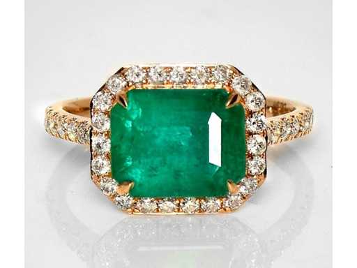 Luxe ring in natuurlijke Zambia Green Emerald 3,46 karaat