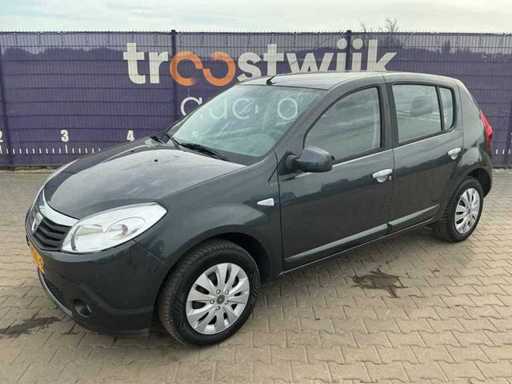 2010 - Dacia - Sandero - 1.2 Lauréate - Car