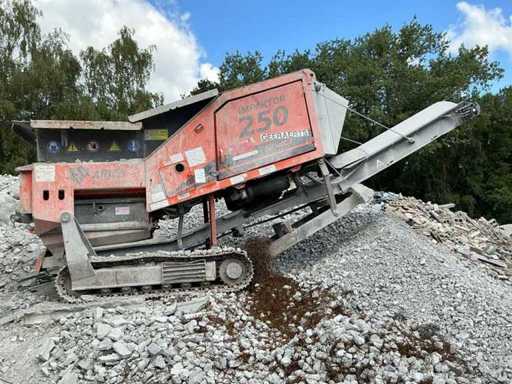 Impianto di frantumazione mobile Arjes Impaktor 250 evo 2021
