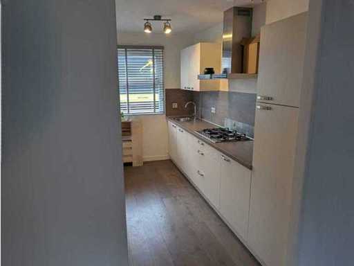 Keuken met apparatuur