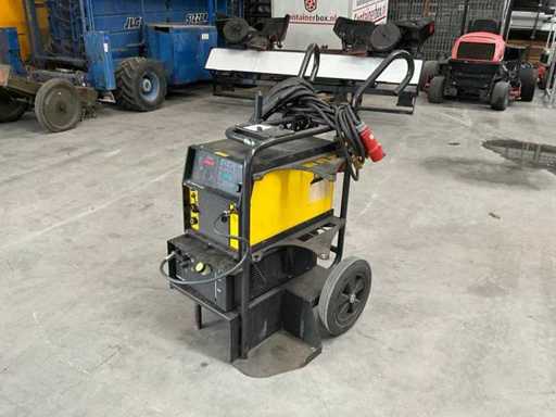 ESAB Tig 3000i AC/DC TIG welding machine