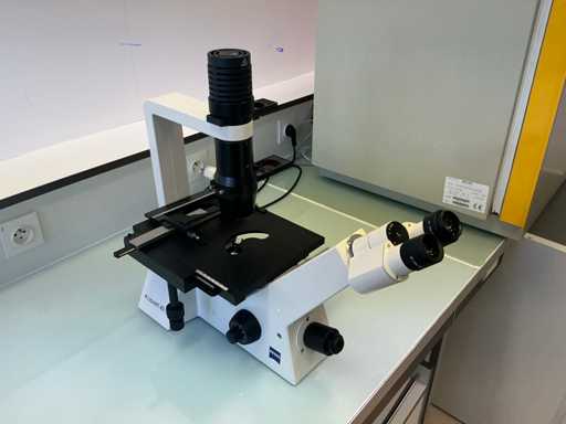 Zeiss Axiovert 40 C Microscoop
