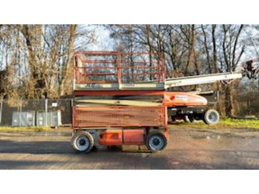 67dc21bf-4cc2-4429-a509-d912480872fa.mp4