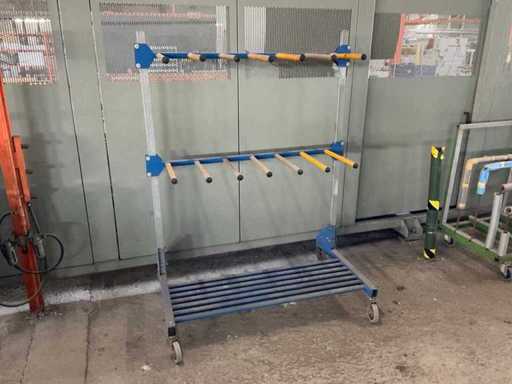 Tramvai de transport cu profil