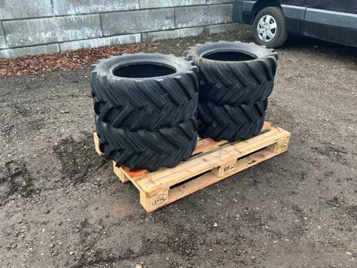4X Goodyear Expensive grip 27x10.50 R15 Anvelopă, roată și jantă