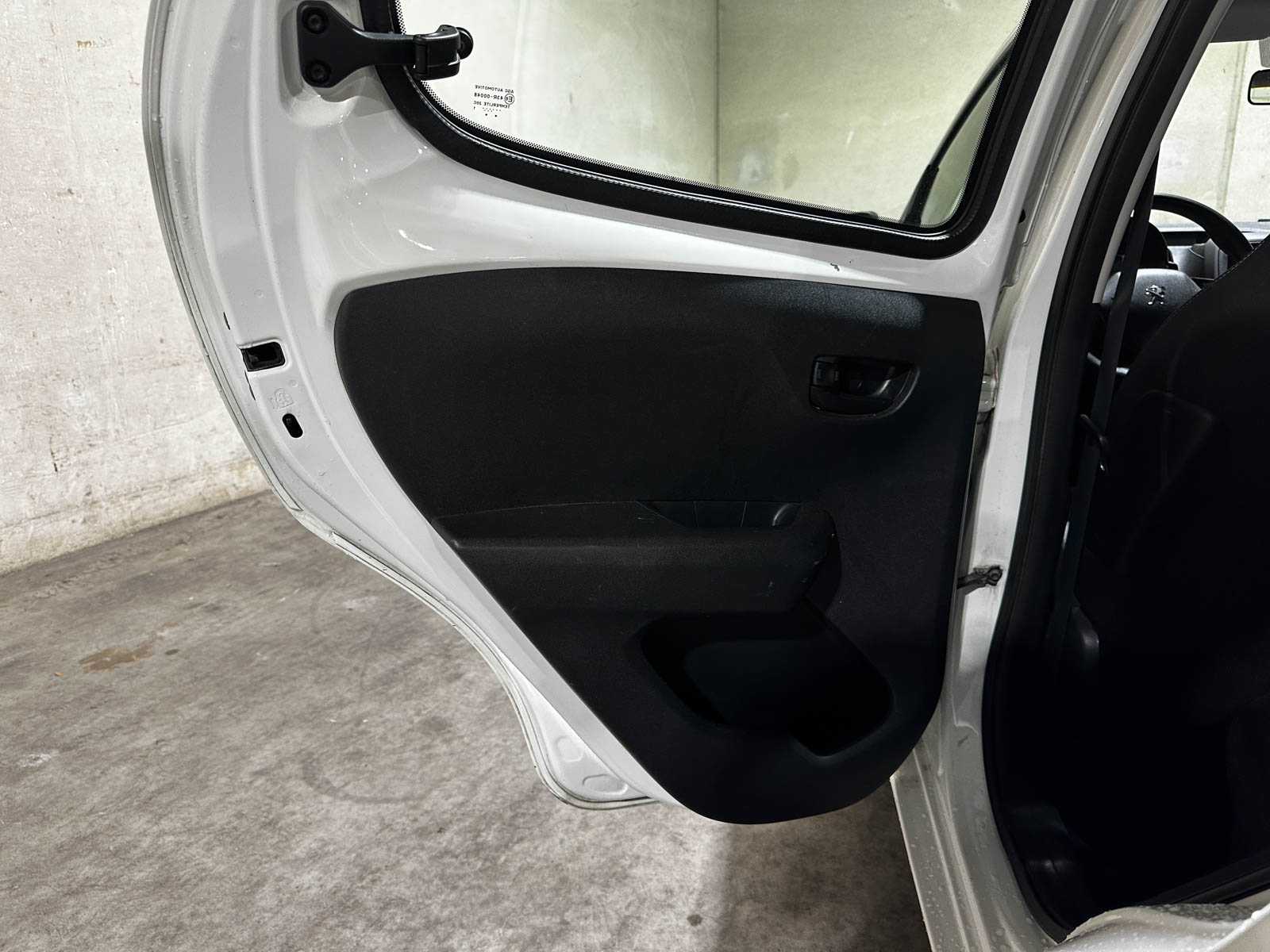 Peugeot 108 1.0 e-VTi Active 71pk 2021 (Origineel-NL+1e eigenaar), L-297-BB