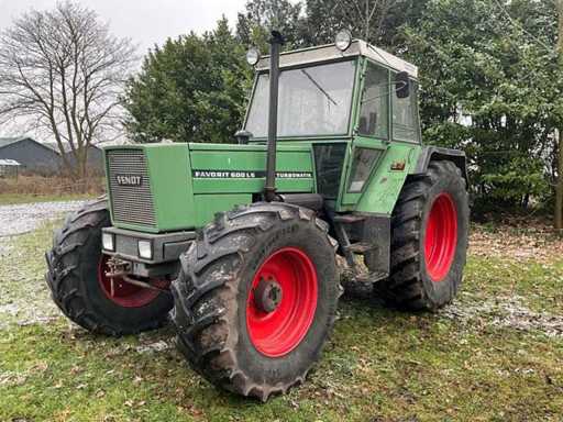 1980 Fendt Favorit 600 LS Turbomatik All-wheel drive farm tractor
