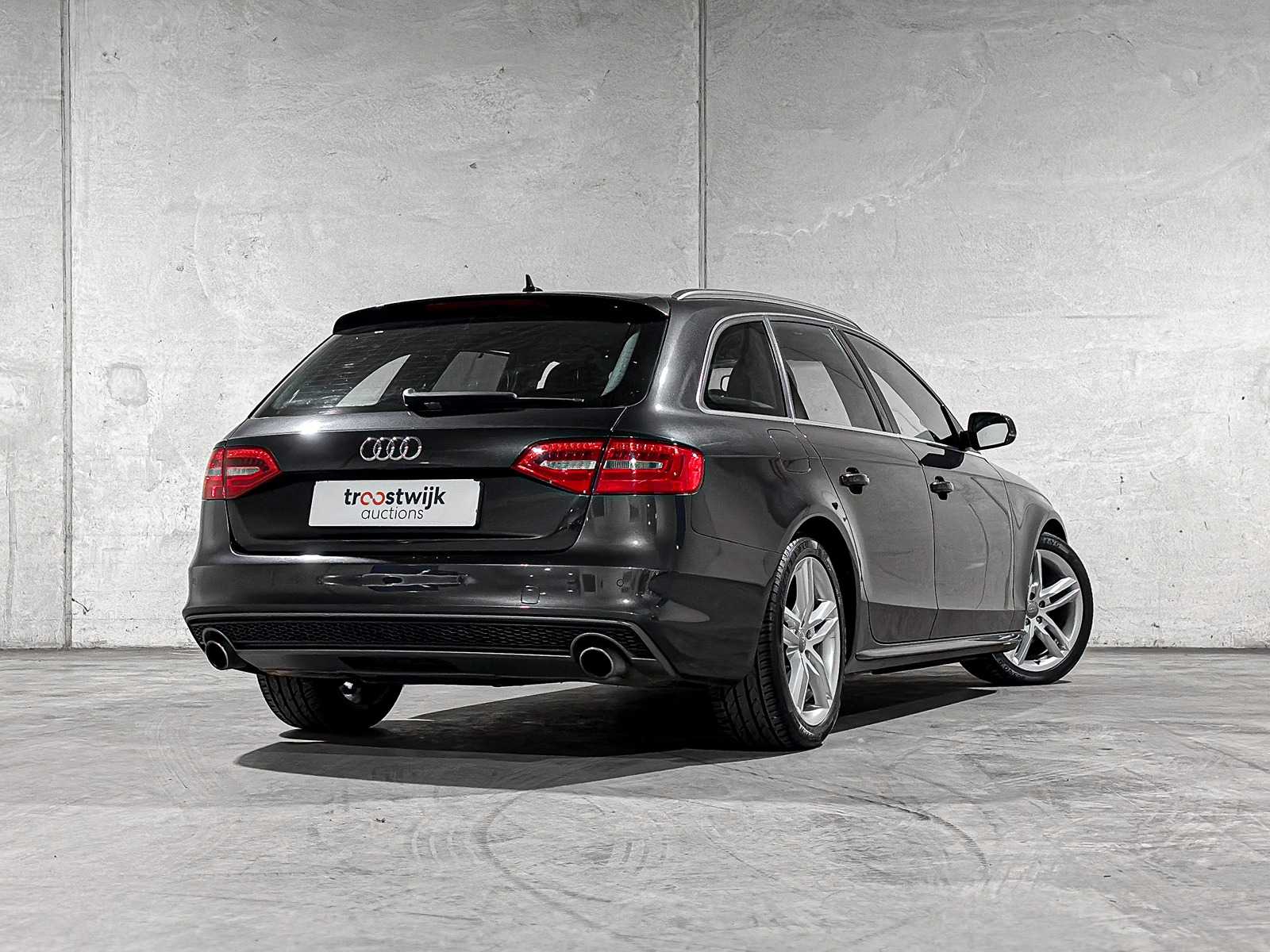 Audi A4 Avant 1.8 TFSI S Edition S-Line 170pk 2013, 88-ZRT-8