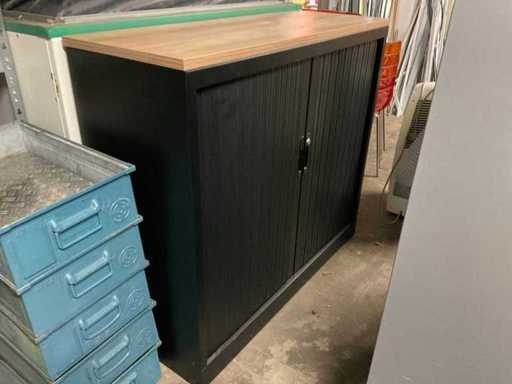 Roller door cabinet