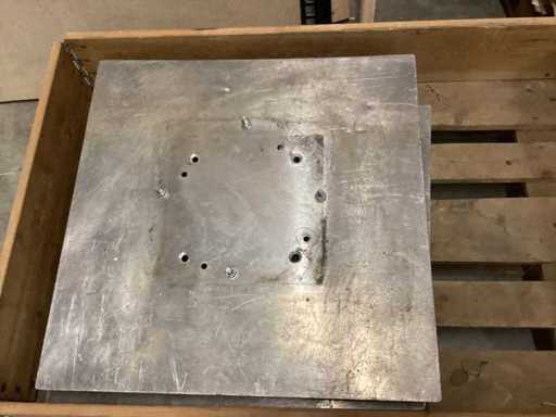 F34 4-Punkt Bodenplatte Aluminiumtraverse (9) Global Truss, teilweise mit Verbindern )konvolut