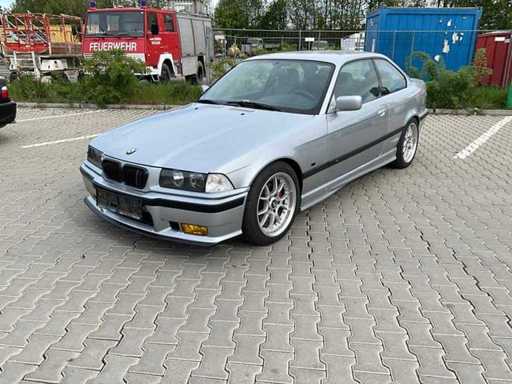 1995 BMW 323i Coupe