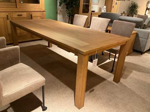 Table de salle à manger en chêne Kent