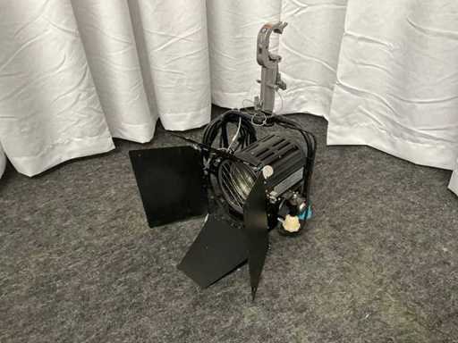 Strand Studio 1 kW MK2 Quartzcolor Spotlight (6x)