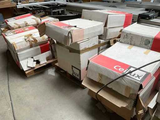 Panneaux de plafond en métal Ceilux