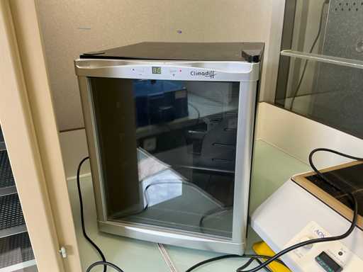 Szafka na wino Climadiff CV48AD