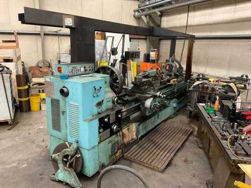 1987 LACFER CR-3 Bench Lathe