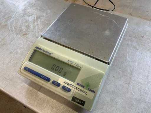 Mettler Toledo PB3002DR Delta Range Digital Scale