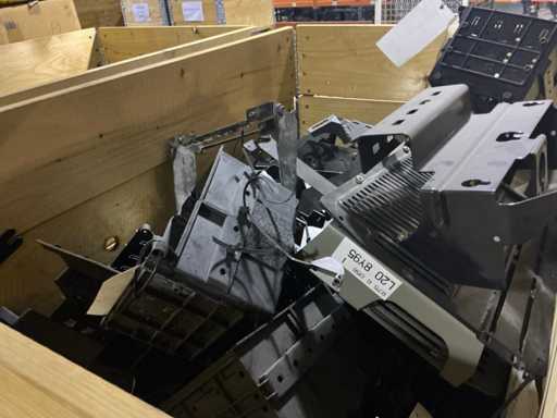 Man Gerätehalter für Sicherungen und Steuerboxen