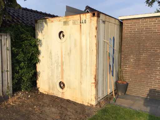 Shipping container refrigerated container