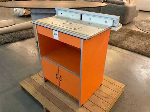 Tavolo fresatore C.M.T. per fresatrice sotto la fresatrice