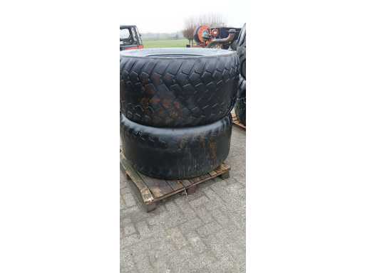 Pneus Michelin Cargo X 750/45 R26.5 (2x)
