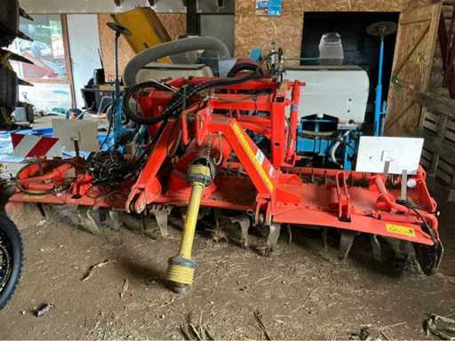 KUHN / MONOSEM - Gecombineerde maïszaaiing met apparatuur