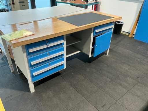 GARANT workbench with contents