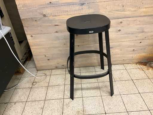 Emu Design stools (13x)
