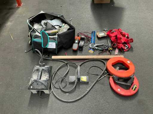 Batch of various contractor equipment