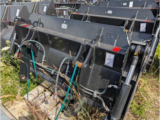 L&K - GS W50BTC - 2023 - UNI BUCKET WITH U-BLADE - AS - 1850 MM - 0.8 CBM