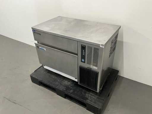Hoshizaki - IM-100CNE-HC - Ice Cube Machine with Bunker