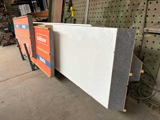 Charge von Isobouw-Dachplatten