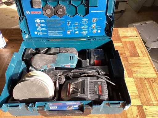 Bosch Professional (niebieska) bezprzewodowa szlifierka orbitalna 18V w L-Box GEX 18V 125 z baterią ProCore 5.5AH