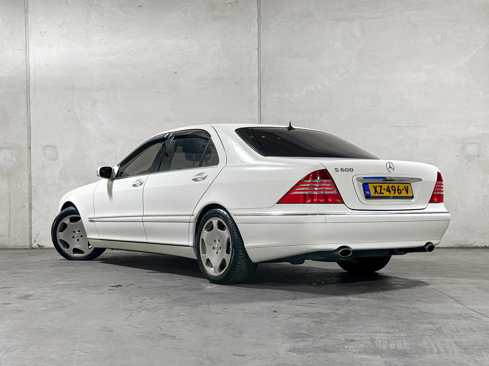 Mercedes-Benz S600 Lang 5.5 V12 500pk 2006, XZ-496-V Youngtimer