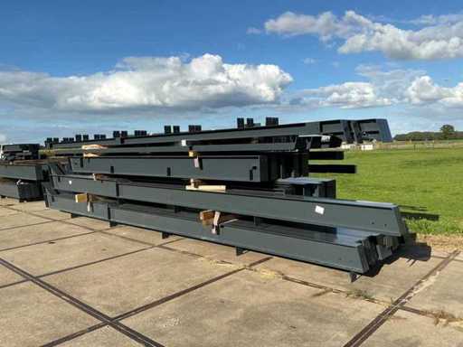 Steel construction 18x30x5.80 meters (approx. 540 m2) 