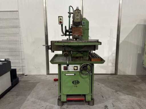 Uniwersalna frezarka Aciera F3