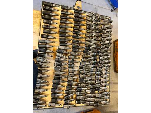 SK-40 gereedschapshouders - ongeveer 160 stuks