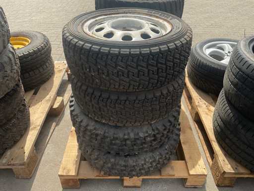 Indy Traktor Reifen, Räder und Felgen 185/60 R14 (4x)