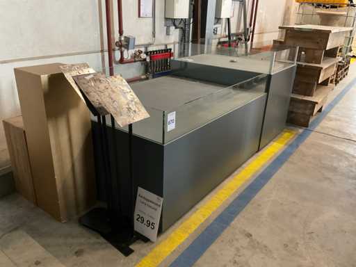 Ró?ne meble sklepowe