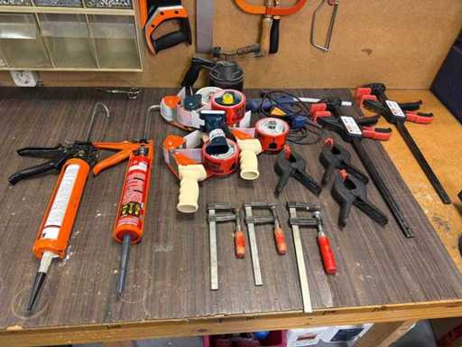 Lotto di altri utensili manuali