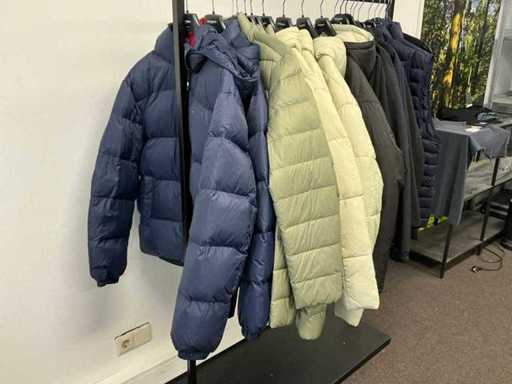 Partij diverse TommyJeans/CalvinKlein/Lyle&Scott/PurePath heren jassen/bodywarmers (21x)