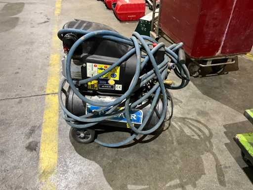 Compresseur d’air SPECAIR HI275/25