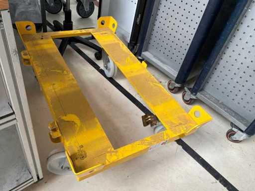 Tramwaj transportowy LR Pallet