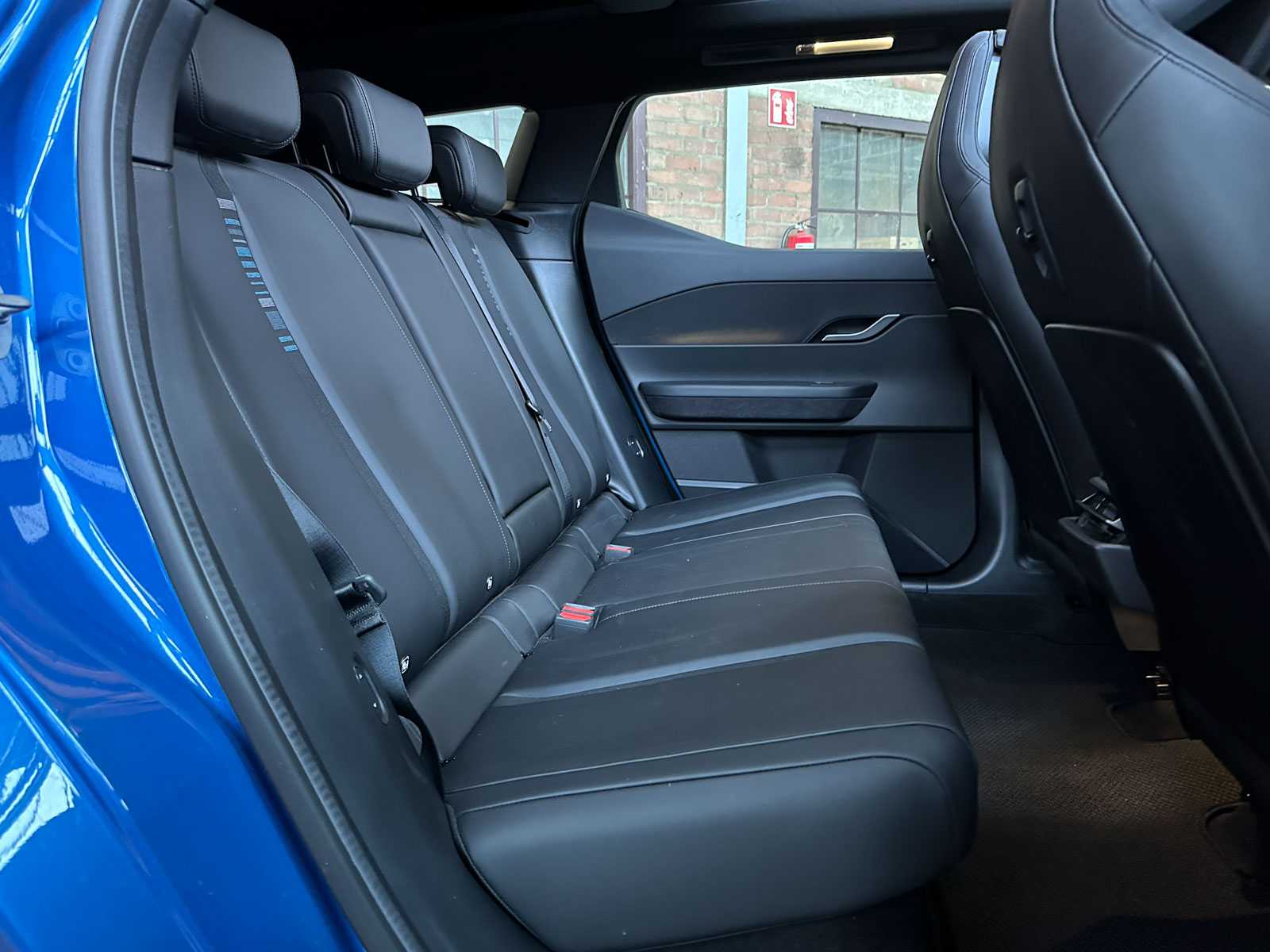 Fisker Ocean Extreme 113kWh 573pk 2024 (Origineel-NL), X-864-TZ