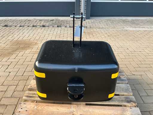 Front weight, "600kg"