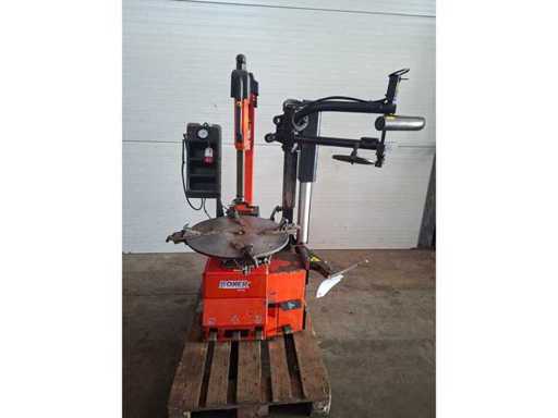 Boxer Super LX-24" Tire Removal and Mounting Device