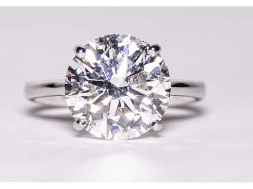 Inel de aur alb de 18 nute cu diamant 5,02 ct