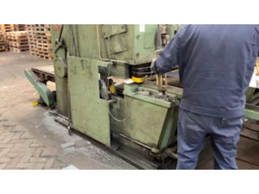 73c4fc6d-7e4d-4fa6-b303-4d606d5ab7e1.mp4