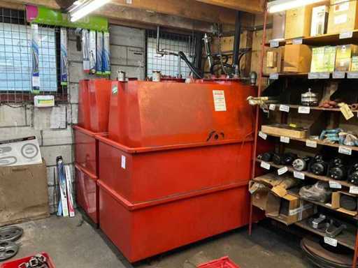 Zbiornik magazynujący olej (2x)