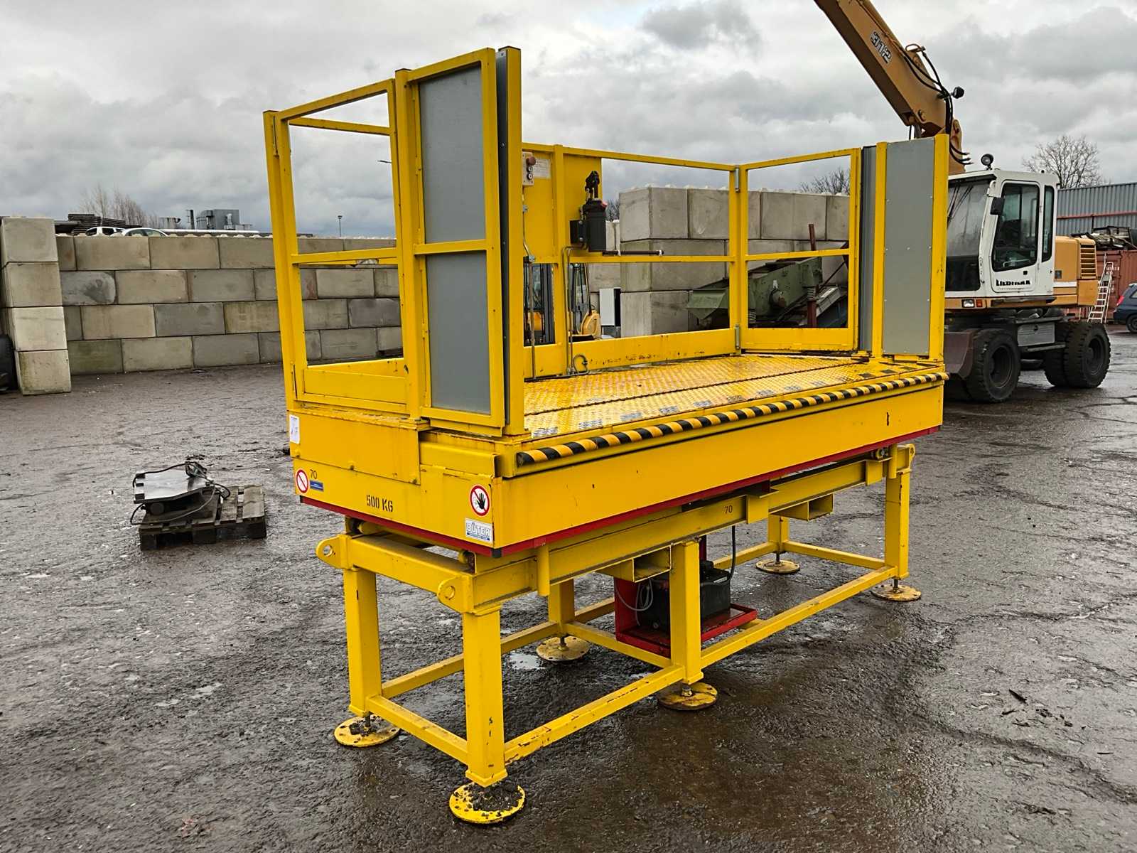 2010 Buter HA0532 Lifting Platform